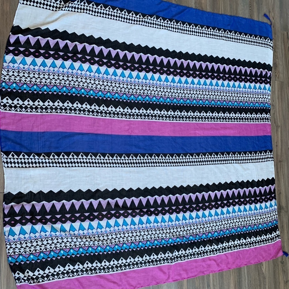 Scarf - Picture 5 of 8